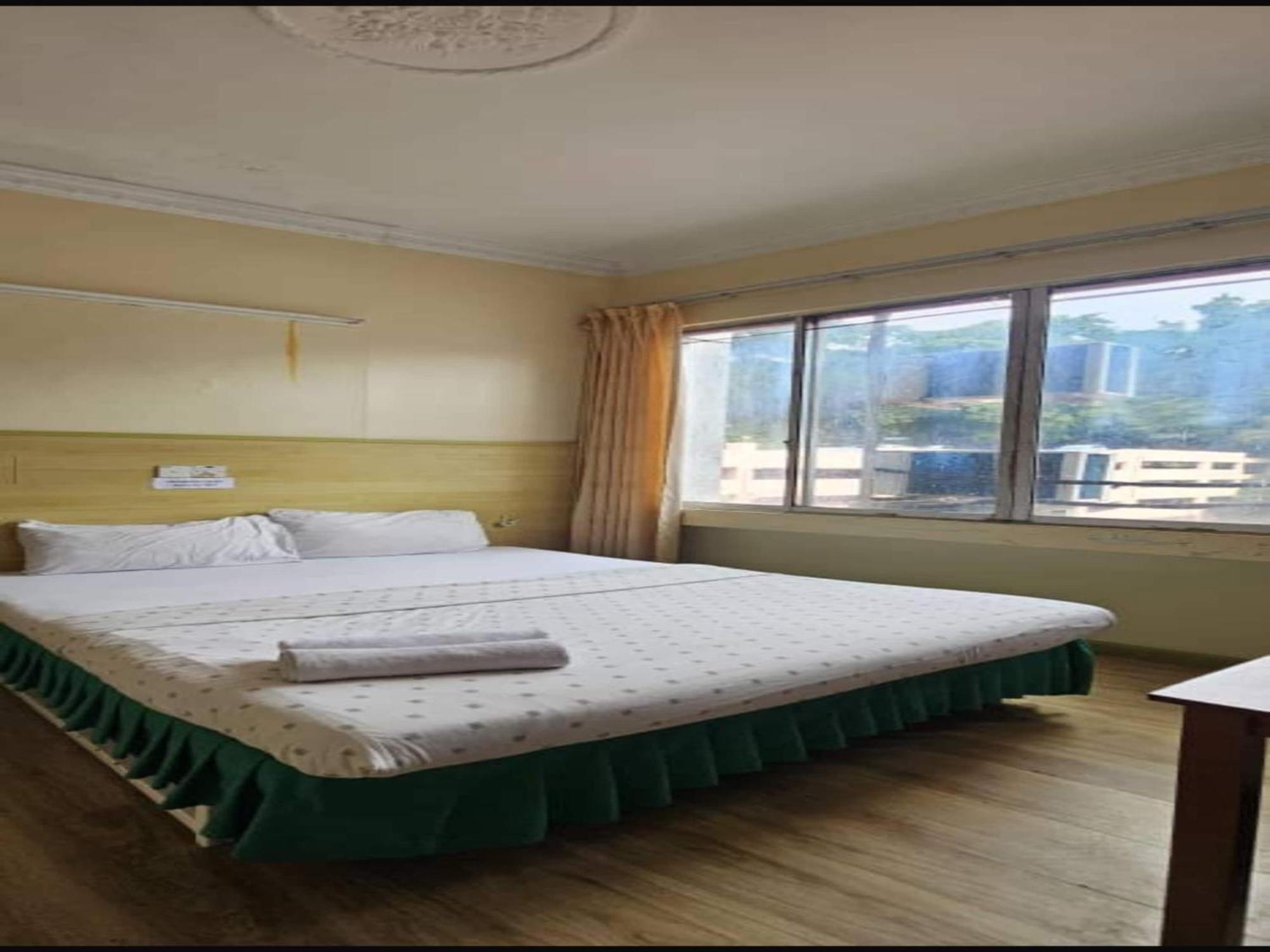 Oyo 90979 Sianglory Inn Kota Kinabalu Exterior photo