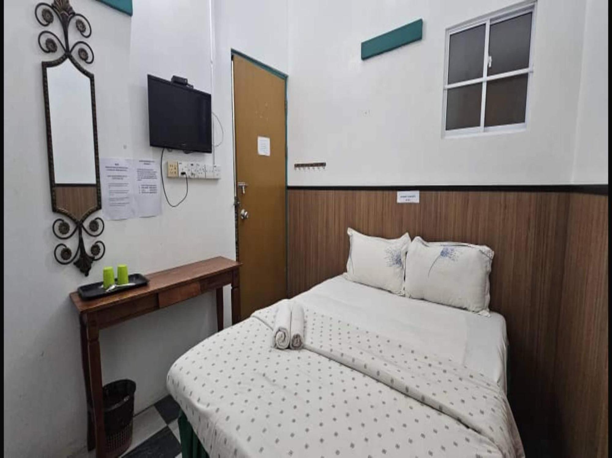 Oyo 90979 Sianglory Inn Kota Kinabalu Exterior photo