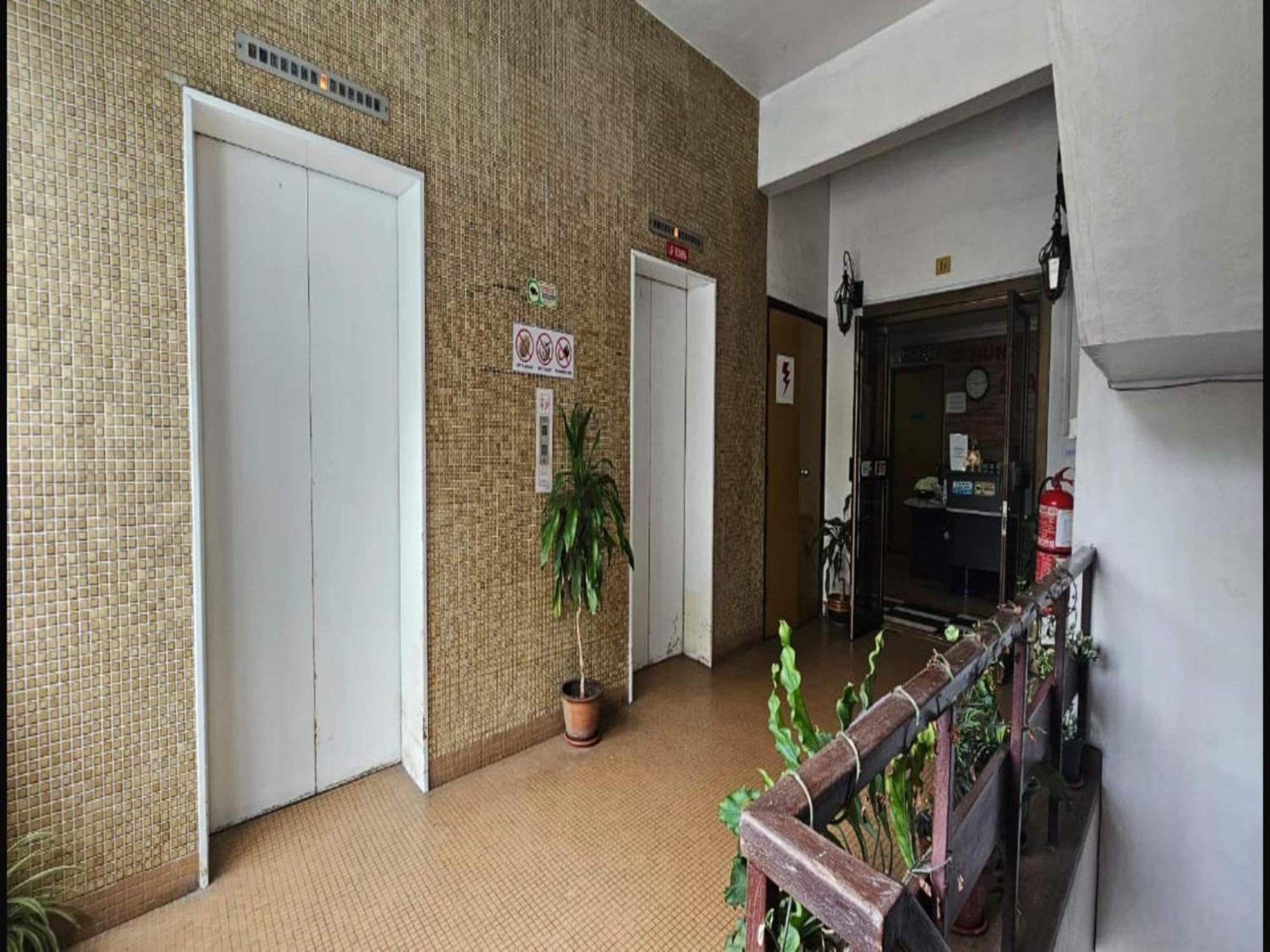 Oyo 90979 Sianglory Inn Kota Kinabalu Exterior photo
